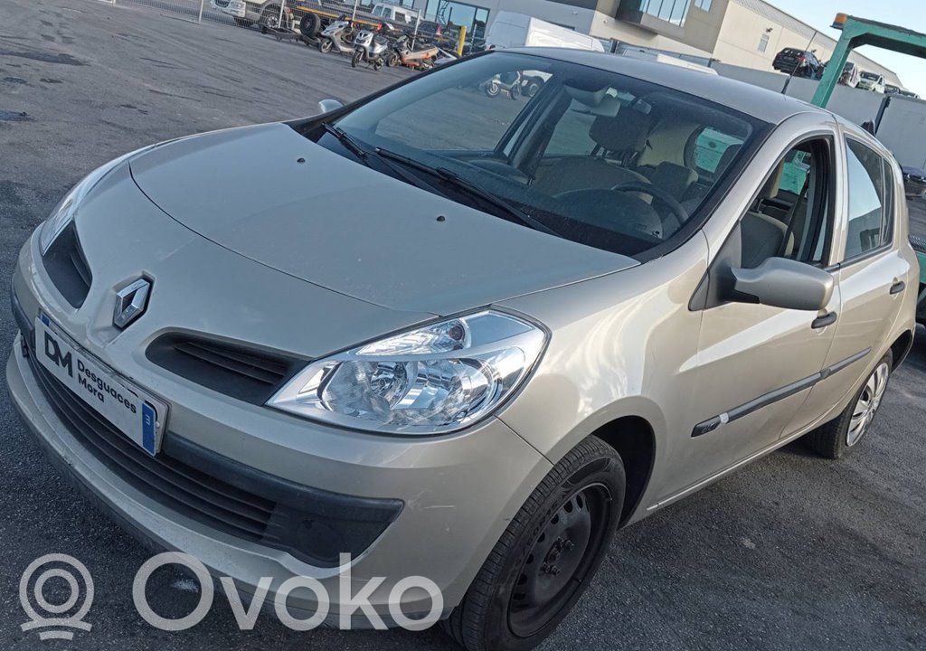 Clio III Clio  8200076258