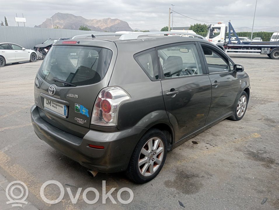 Corolla Verso E121 Corolla Verso  670010F010