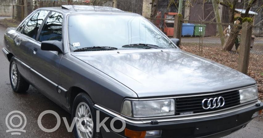 200 200
