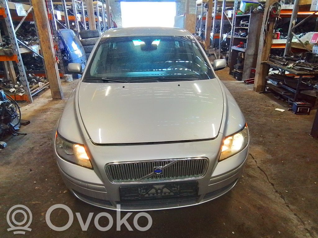 V50 V50  8685380