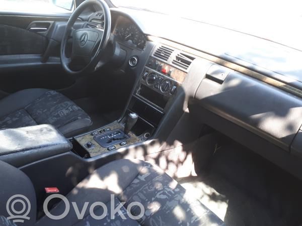E W210 E-class, AMG (W124, W210, W211, W212, W213, C207, W238)