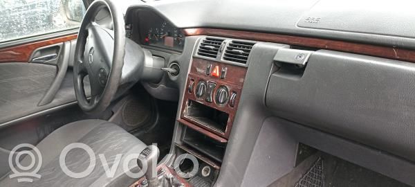 E W210 E-class, AMG (W124, W210, W211, W212, W213, C207, W238)