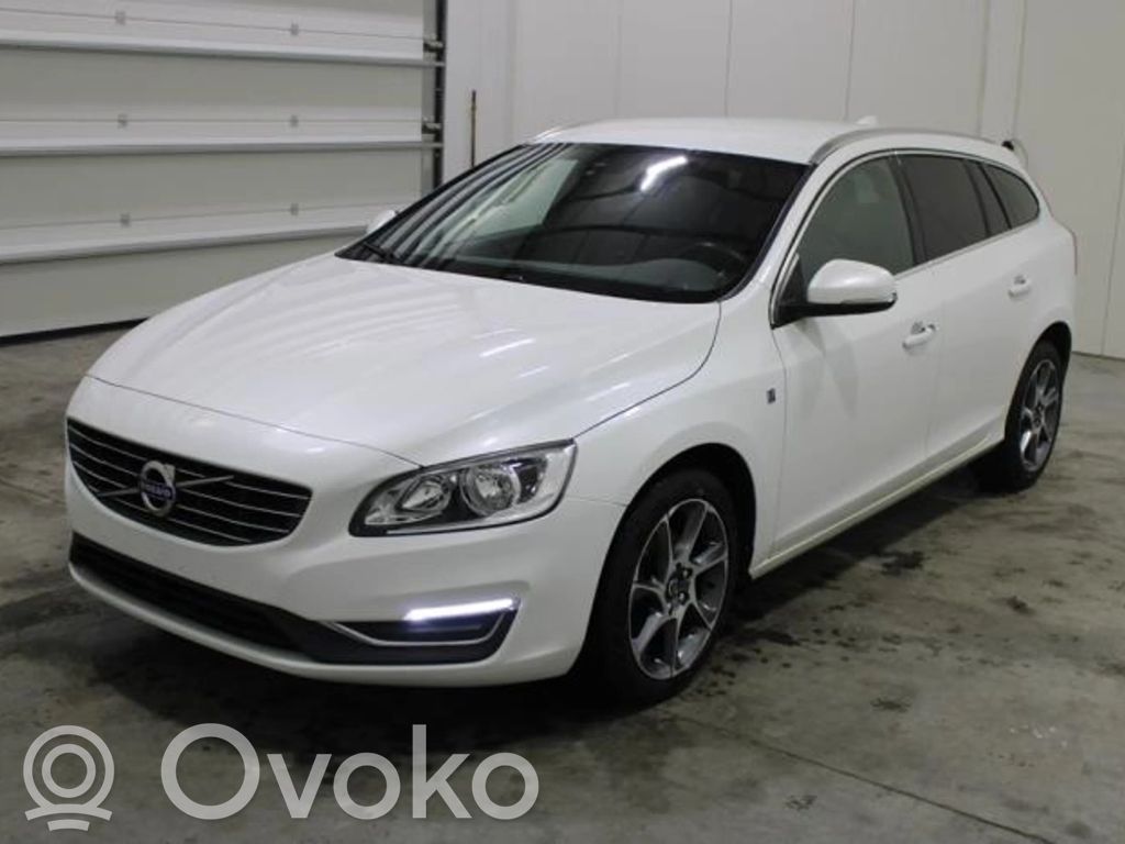 V60 V60, V60 Cross Country  31340514