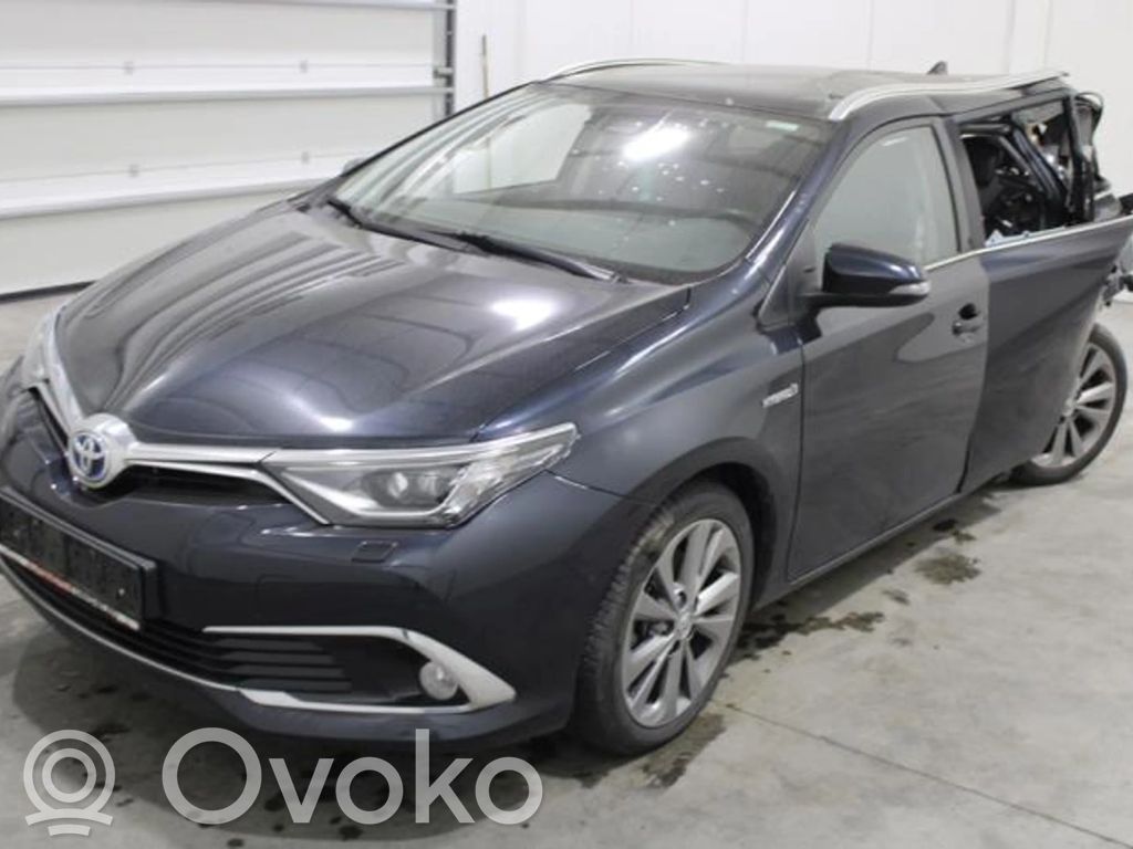 Auris E180 Auris  6F1857256