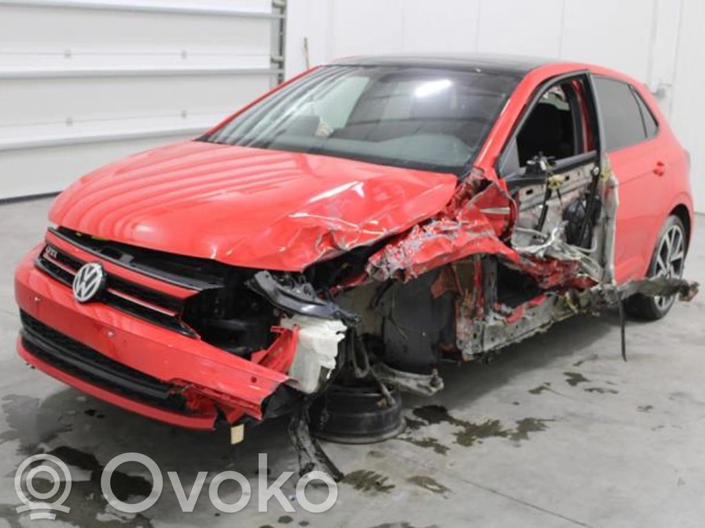 Polo VI Polo  2Q0959772