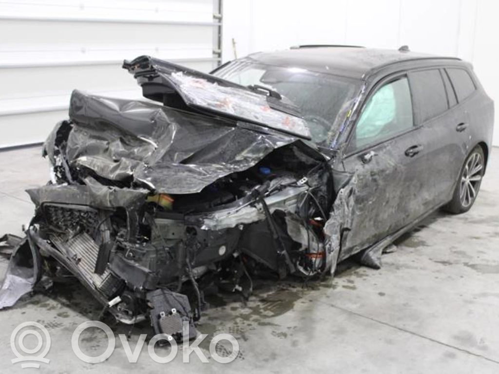 V60 V60, V60 Cross Country  32340780