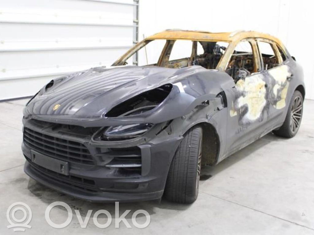 Macan (95B) Macan  95B941329