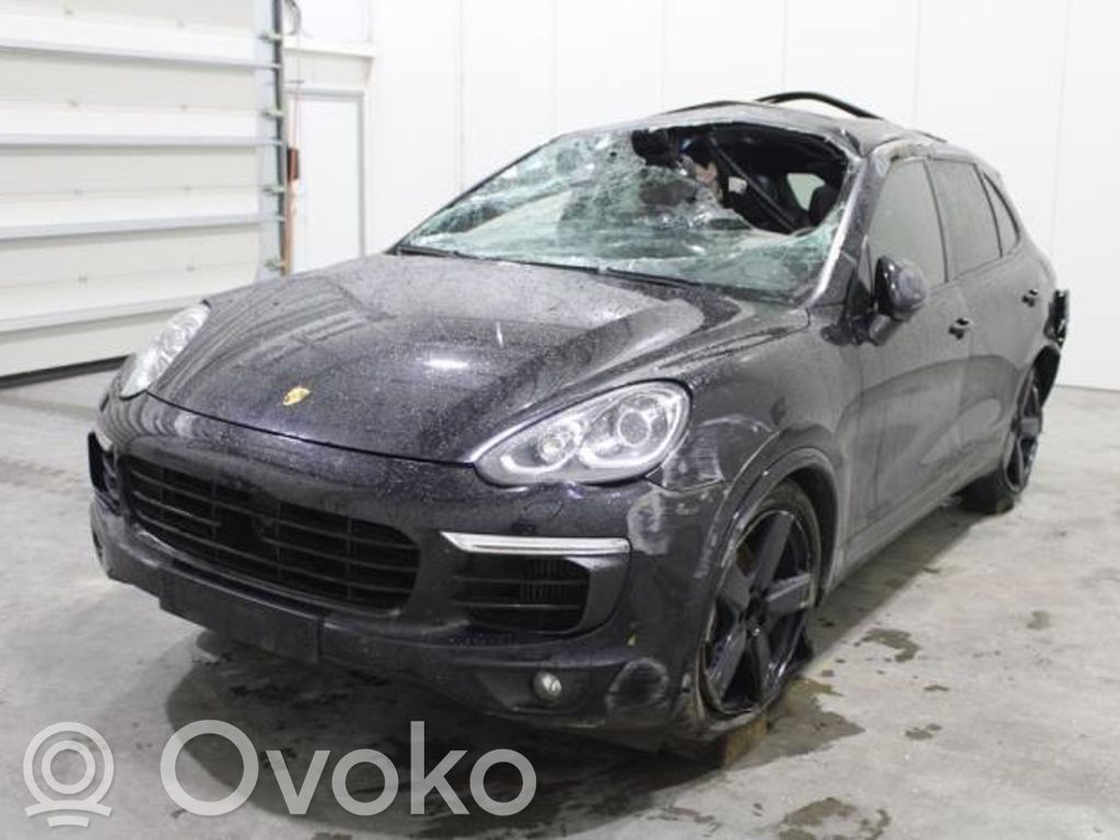 Cayenne (92A) Cayenne  7PP615149T