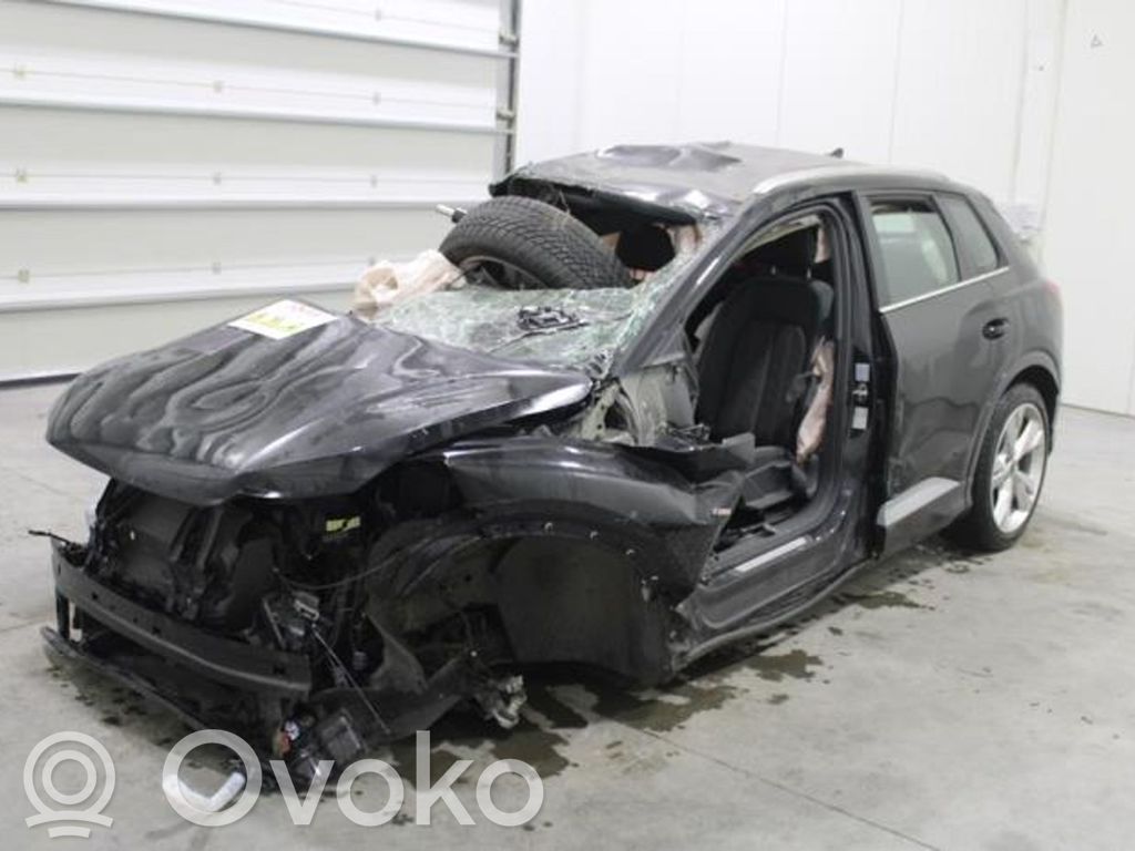 Q4 e-tron Q4 e-tron  2Q0907685K