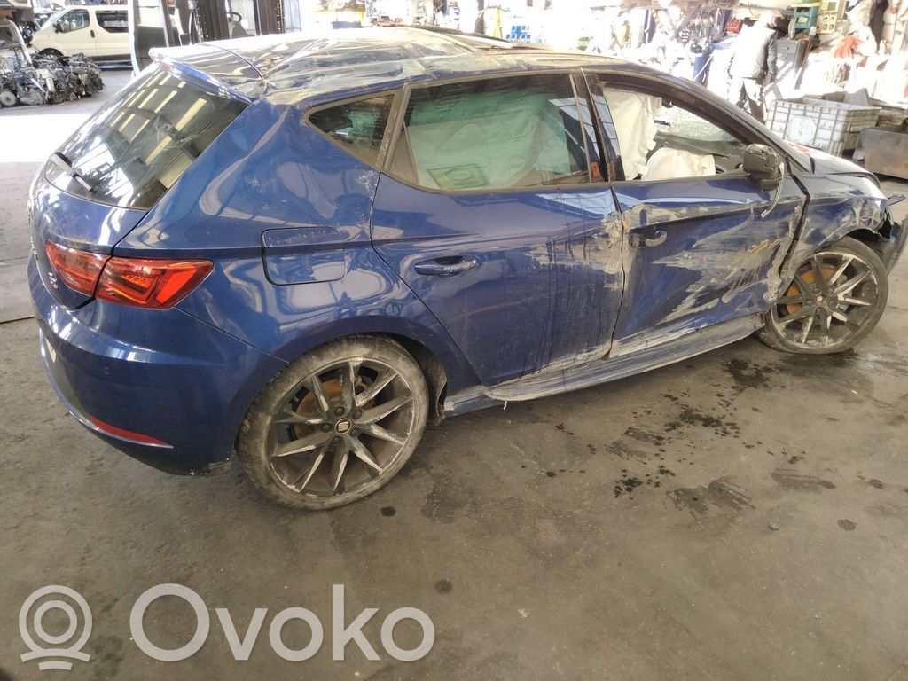 Leon IV Leon  5F0959565E