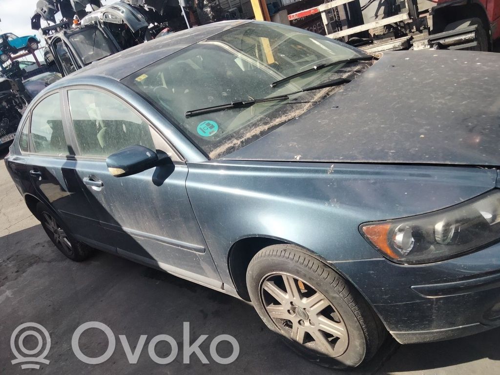 S40 S40, V40