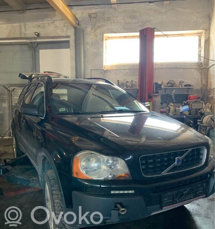XC90 XC90  08675761A