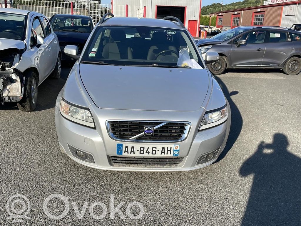 V50 V50  30764930