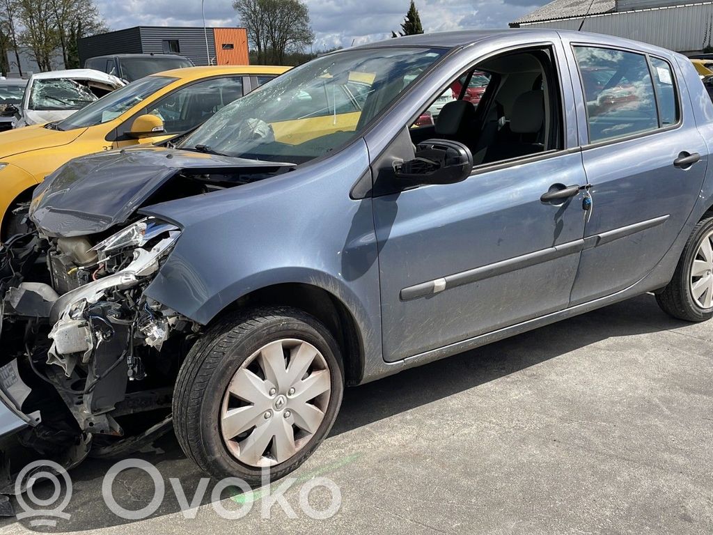 Clio III Clio  8200427644