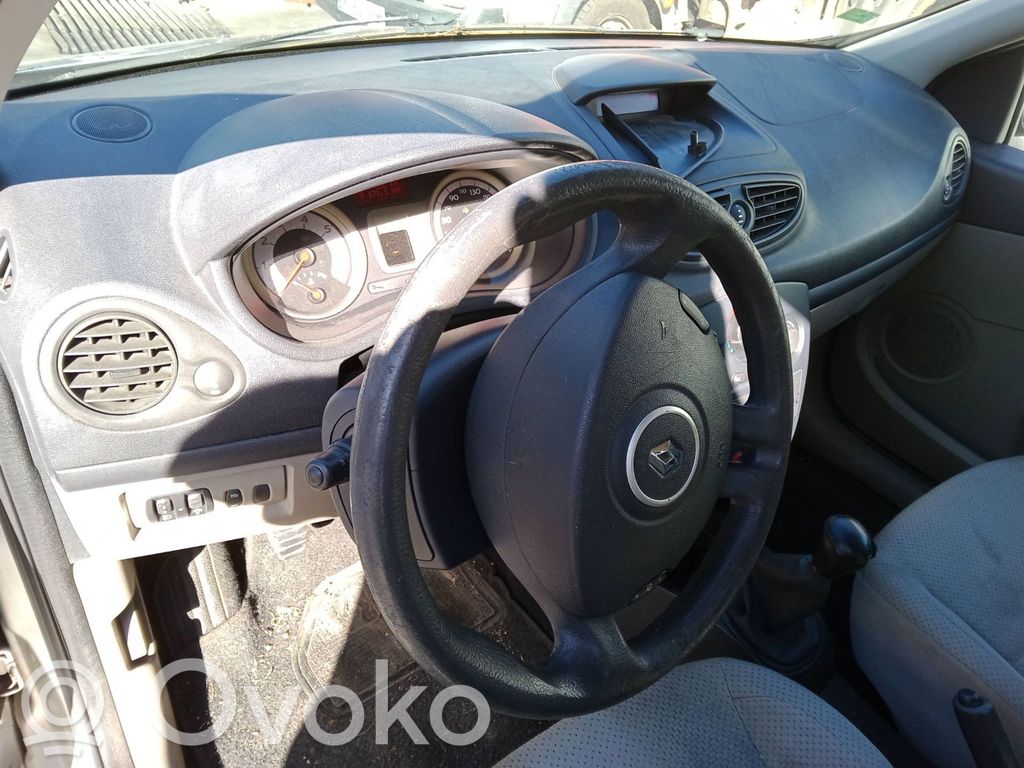 Clio II Clio  7711368458