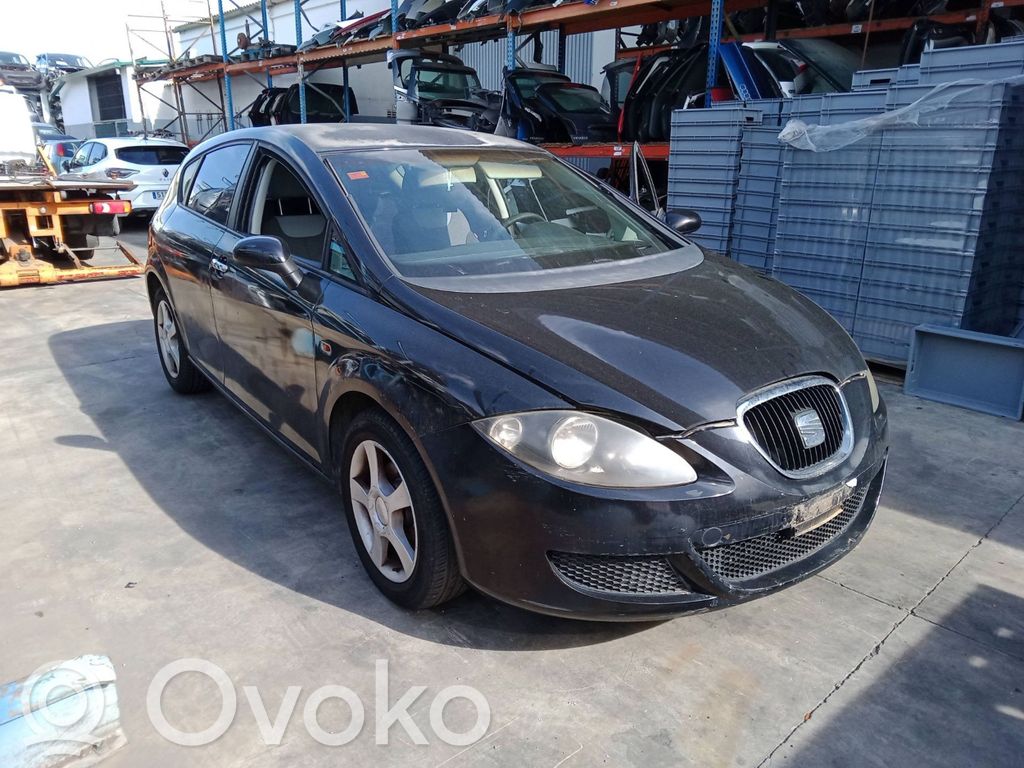 Leon (1M) Leon  5C0951221B