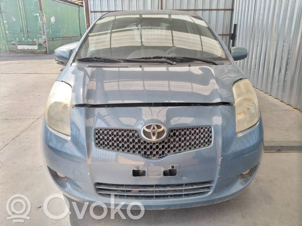 Yaris Yaris  0281012515