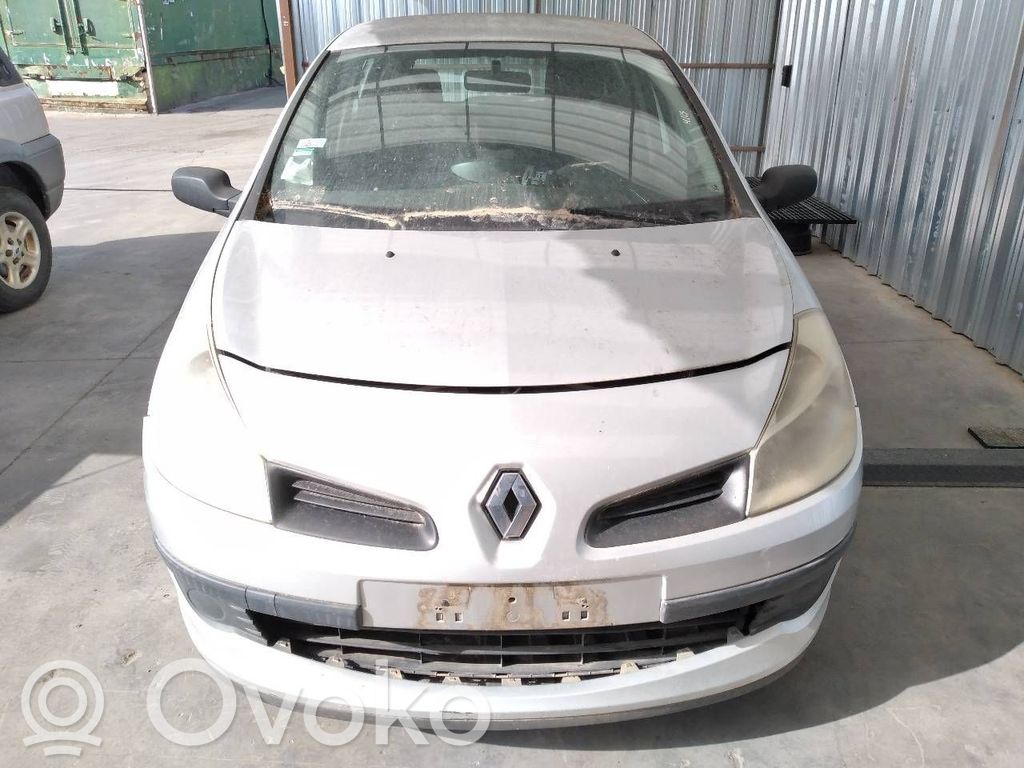 Clio III Clio  8200369521