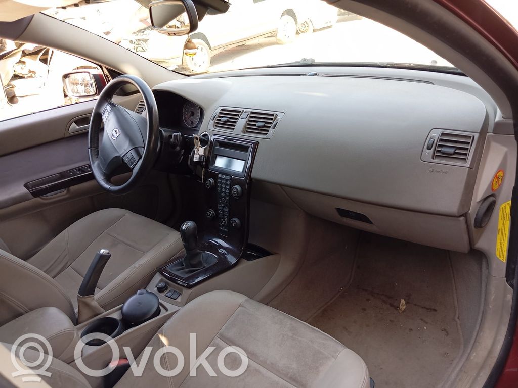 S40 S40, V40  30698341