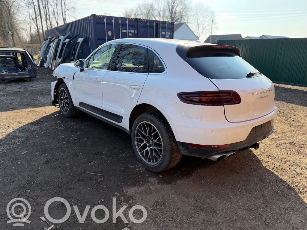 Macan (95B) Macan  95B906022B