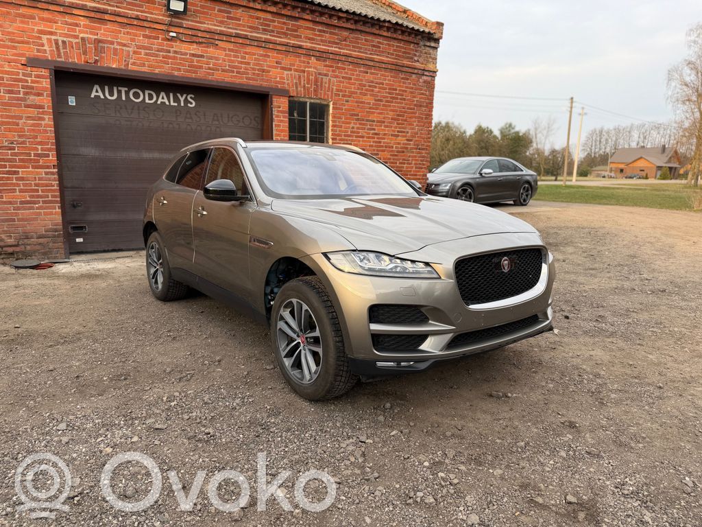 F-Pace F-Pace  CPLA10E998AA