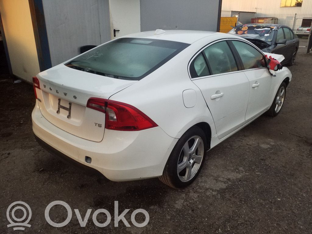 S60 S60  P31295504