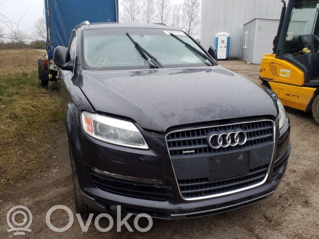 Q7 4L Q7  068905379D
