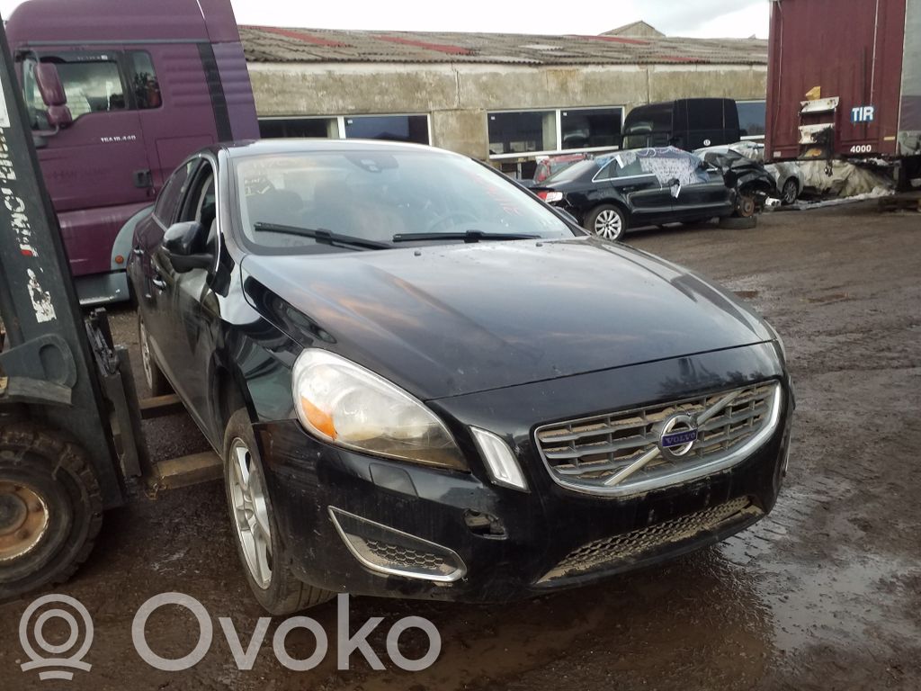 S60 S60  30659775