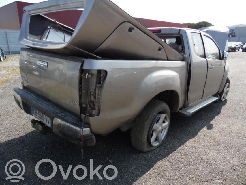 D-Max D-Max  8980701900