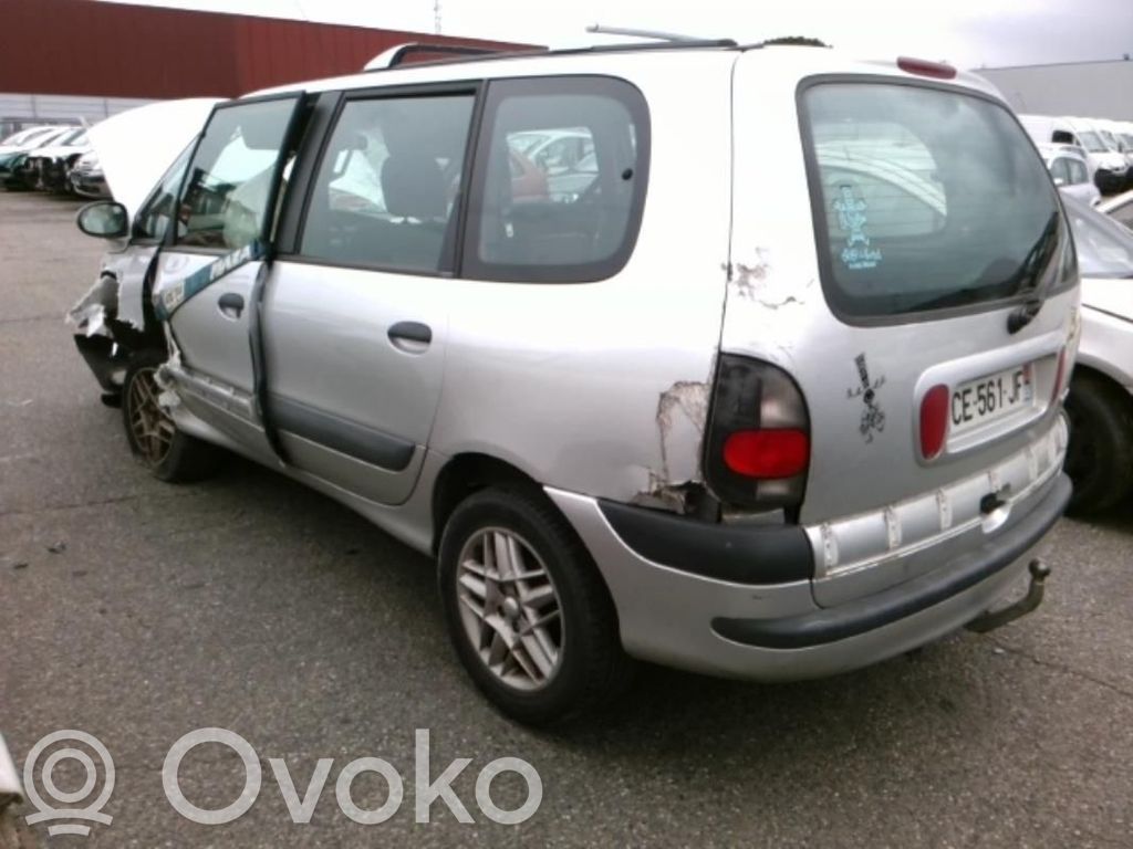 Espace III Espace  6025370666