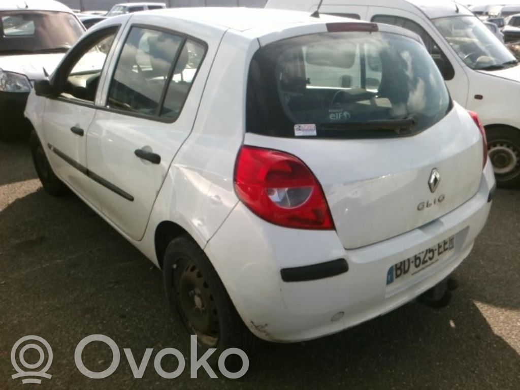 Clio III Clio  8200838238