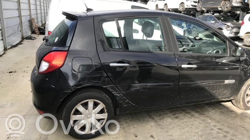 Clio III Clio  8200815546