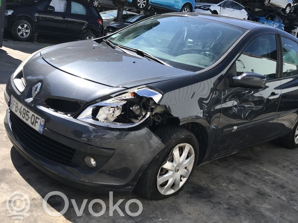 Clio III Clio  7701476906