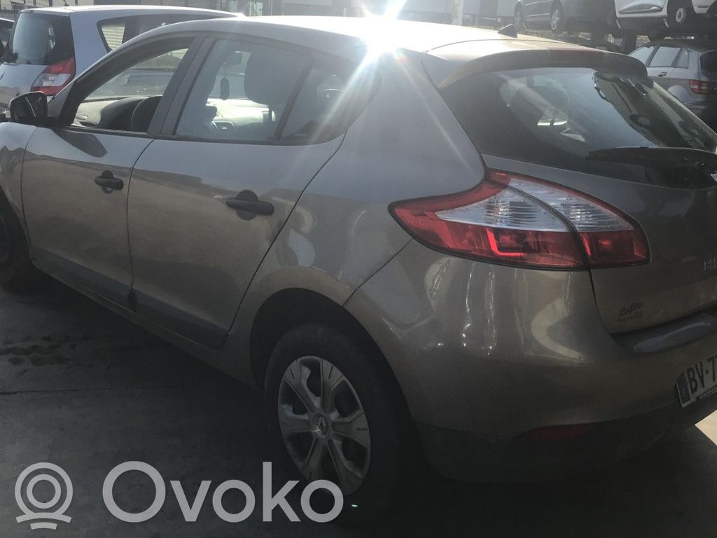 Megane III Megane  8201246258