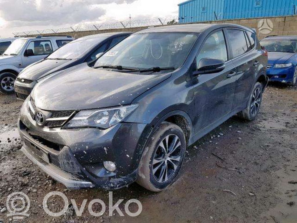 RAV 4 (XA40) RAV 4