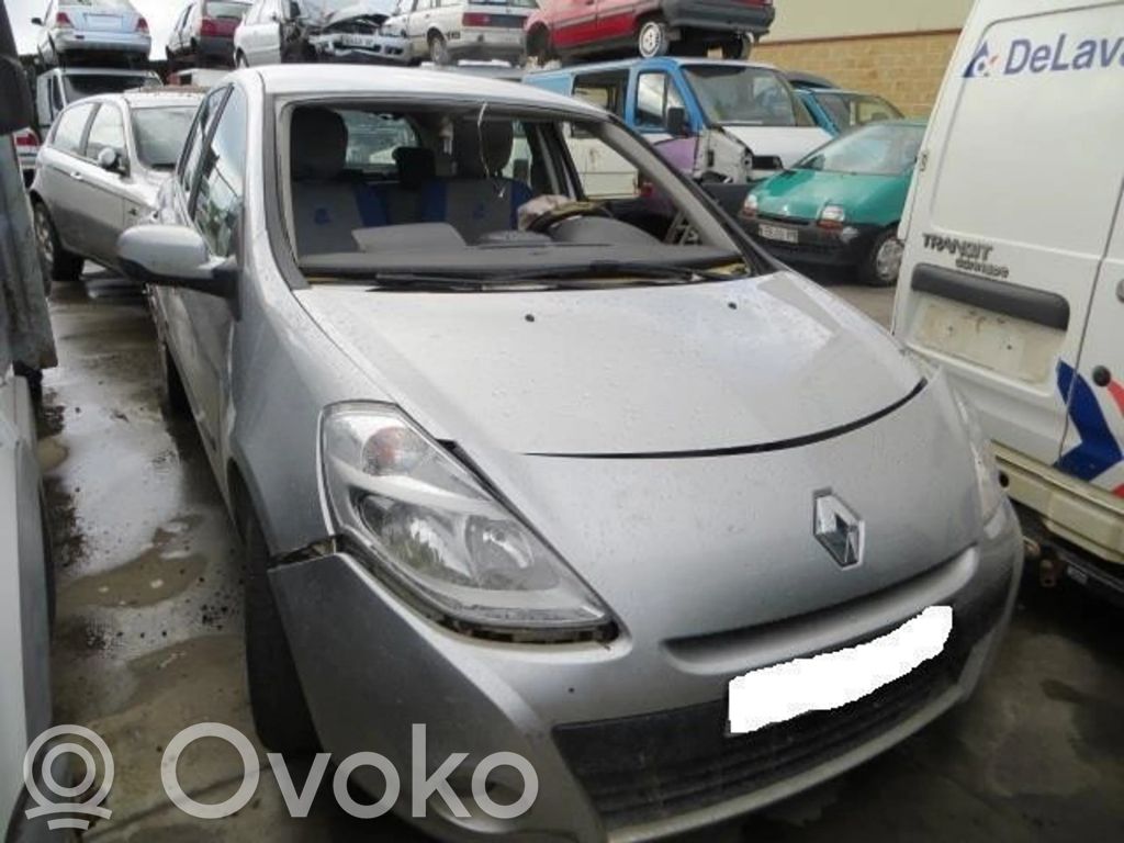 Clio III Clio  8200906204