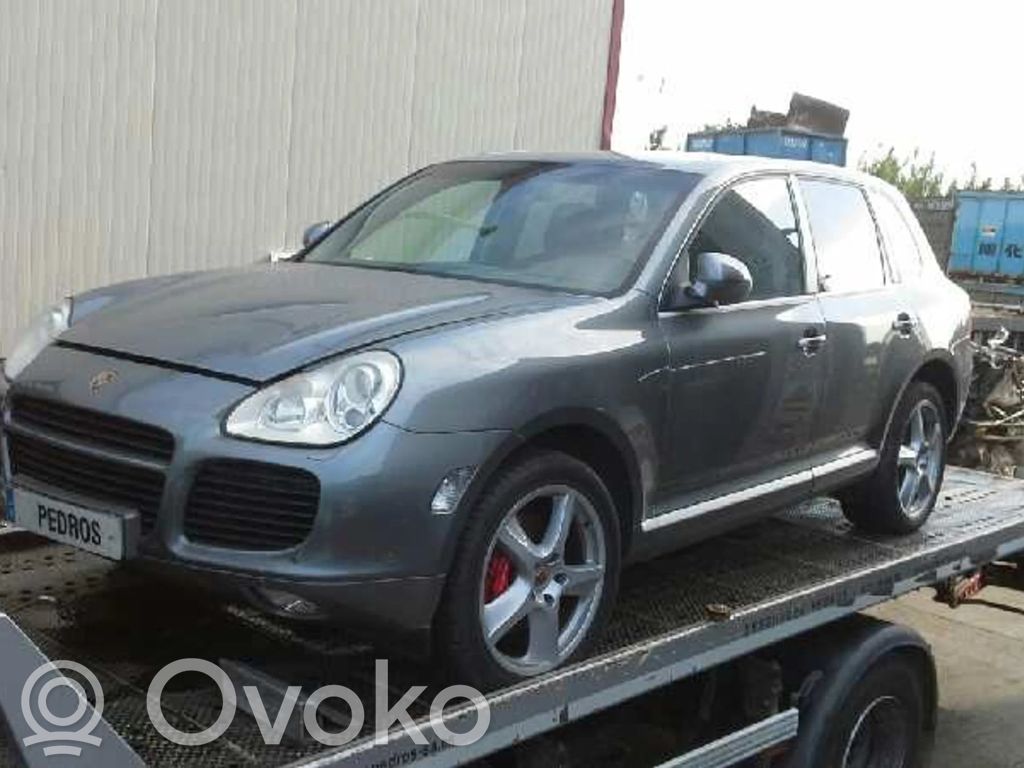 Cayenne (9PA) Cayenne  2M1032