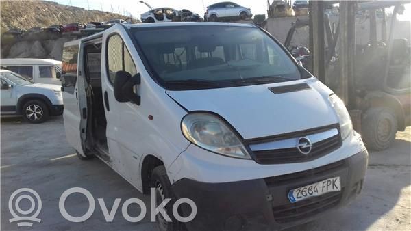 Vivaro Vivaro  697628