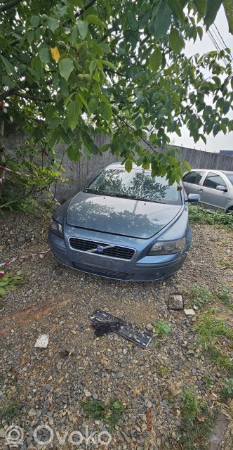 S40 S40, V40