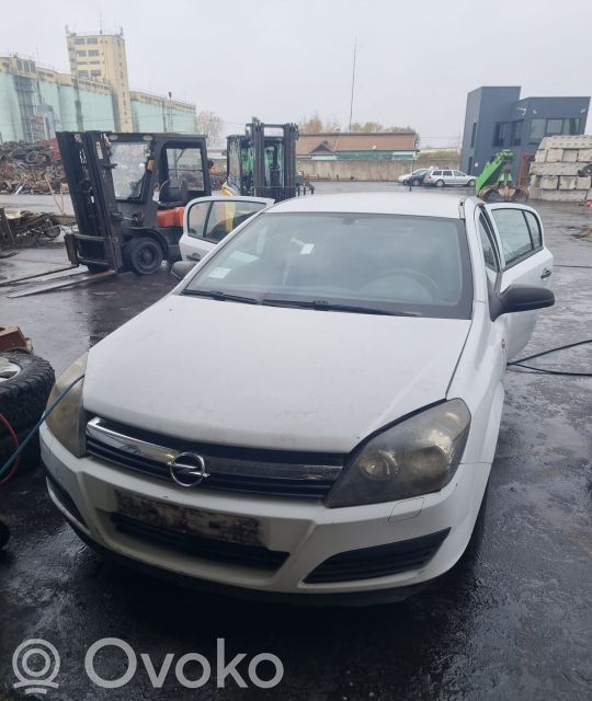 Astra H Astra  E1010795