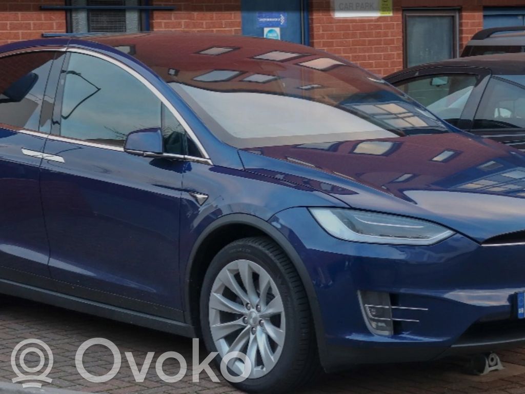 Model X Tesla Model X  103517600E