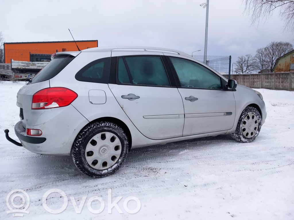 Clio III Clio  8200173003