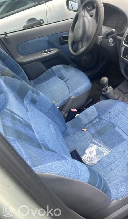 Clio II Clio  7700846870