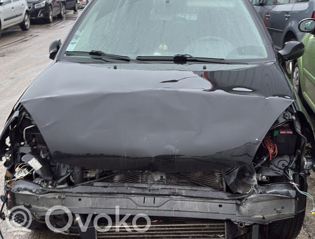 Clio II Clio  7701207899