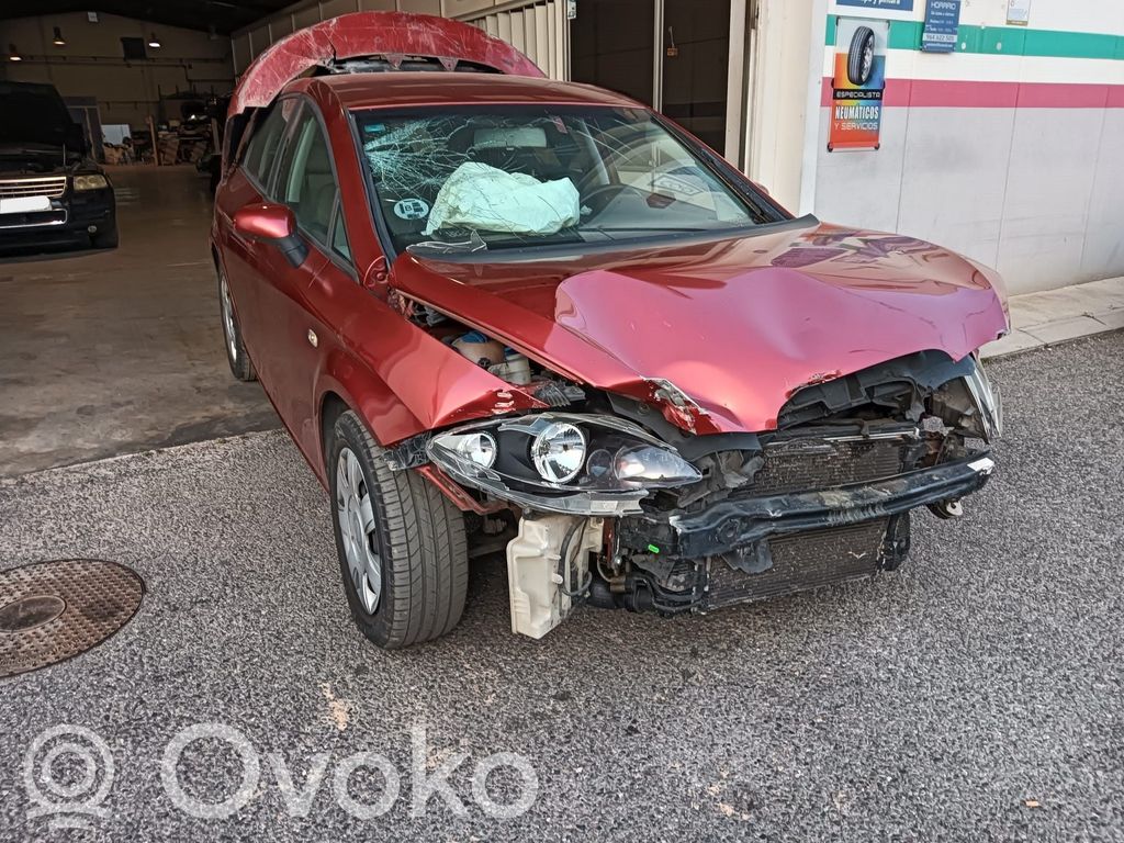 Leon (1M) Leon  5Q1614019ADREP