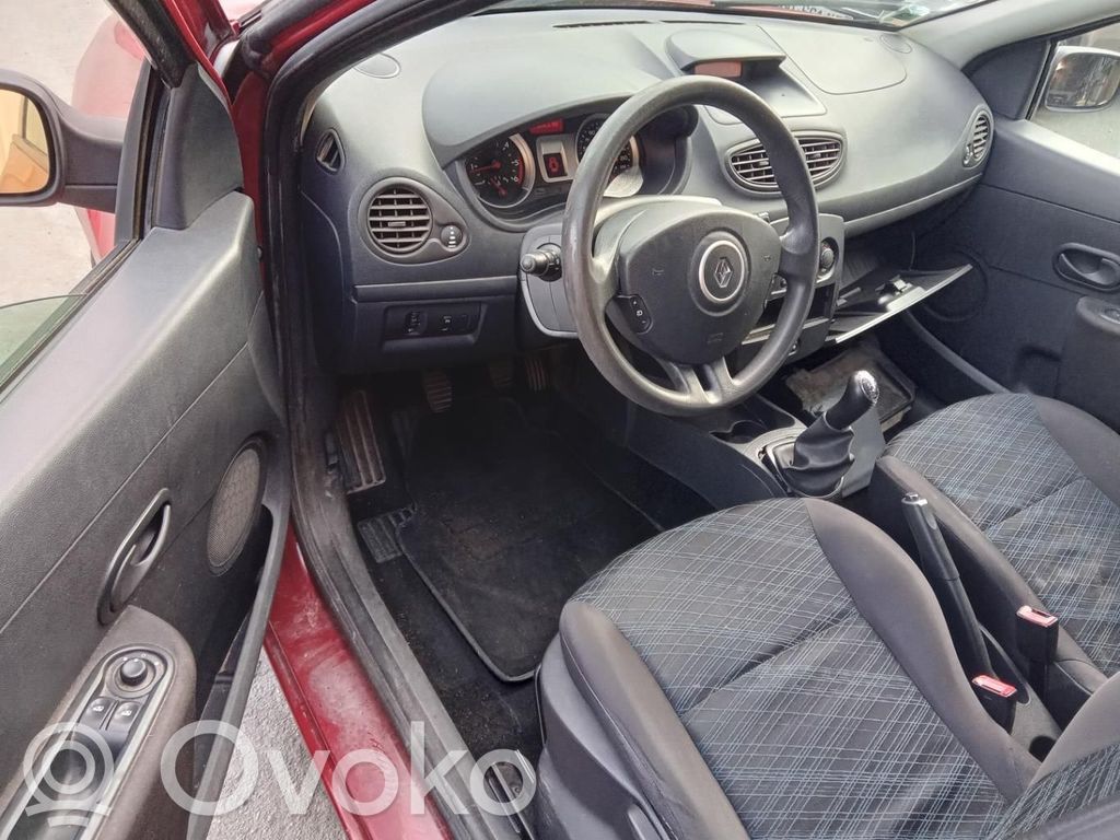 Clio III Clio  7751479112