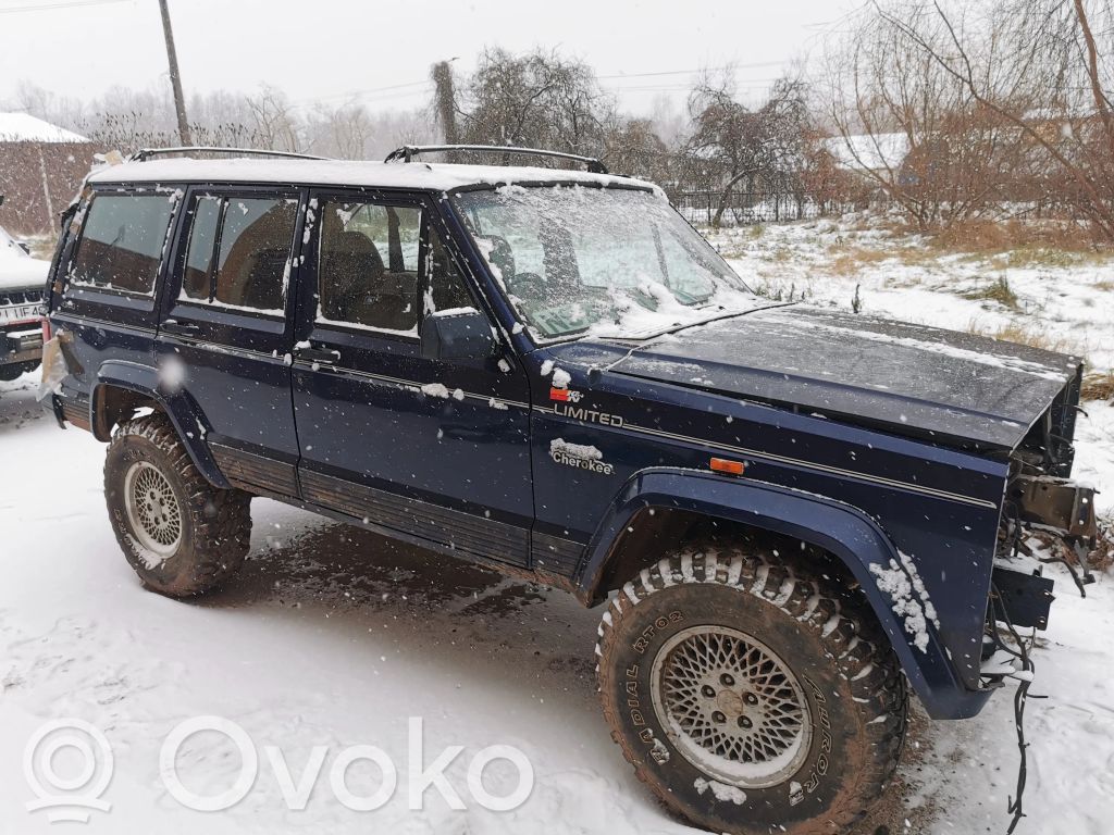 Cherokee XJ Cherokee  01896C1147