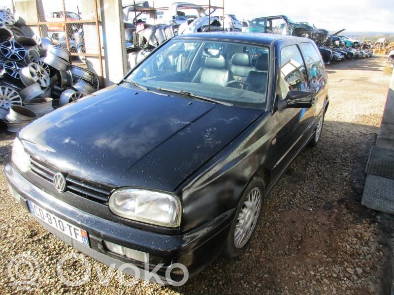 Golf III Golf  1H1857507A01C