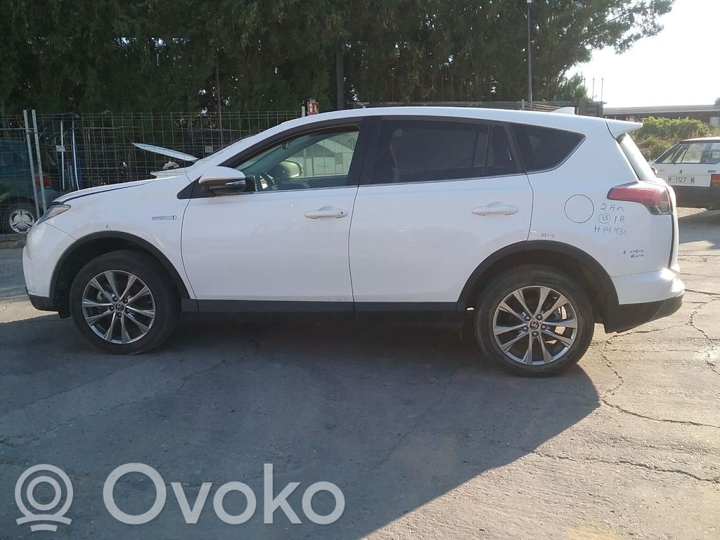 RAV 4 (XA40) RAV 4  2JM