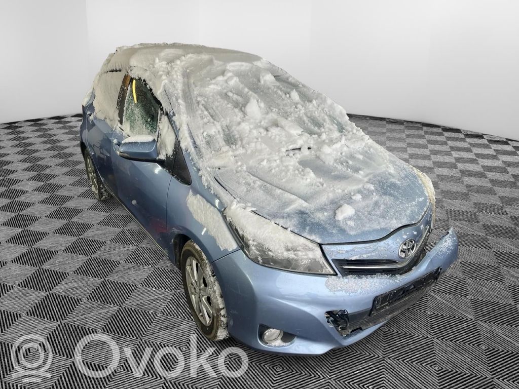 Yaris Yaris  8946752110
